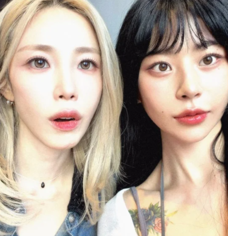 전효성 만난 MZ무당 노슬비 “내 얼굴이 더 작아”…이거 칭찬 맞아?