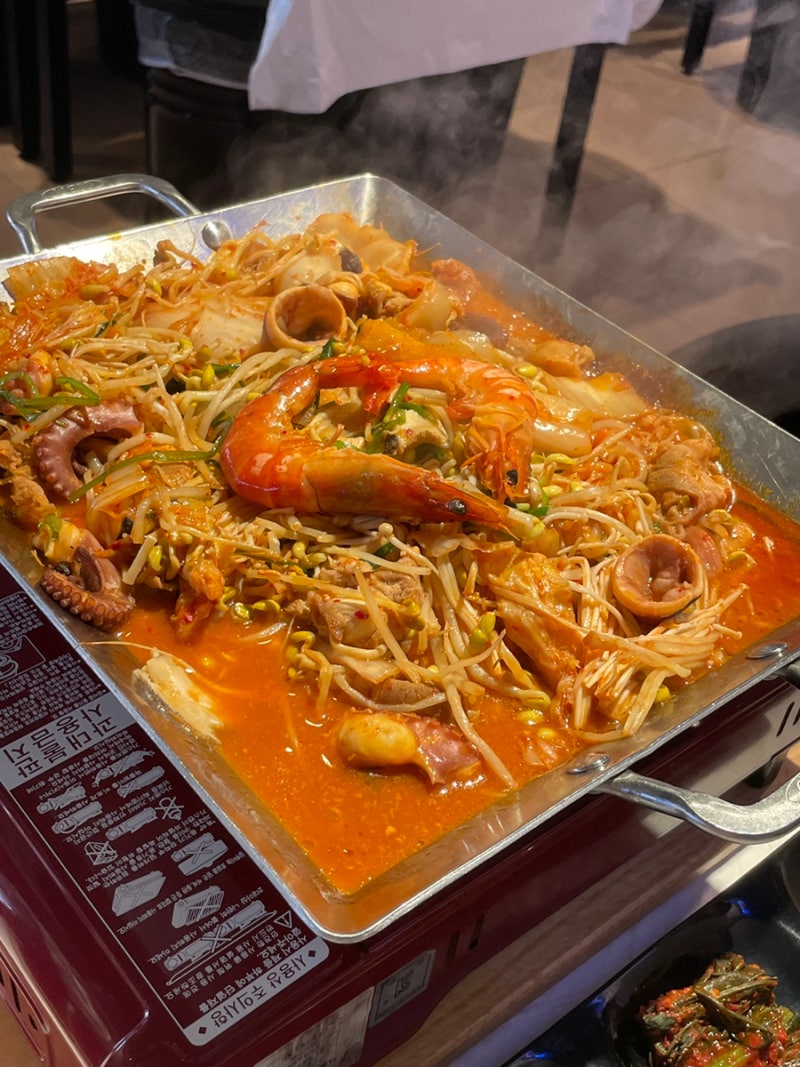 여수낭만포차 맛집 24번 2관 여수 돌문어 삼합 해물삼합 후기