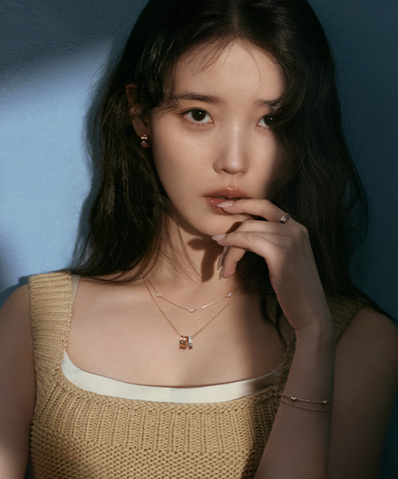 “이게 명품이 아니라고?” 아이유 목걸이, 제이에스티나 가격이 이거밖에..
