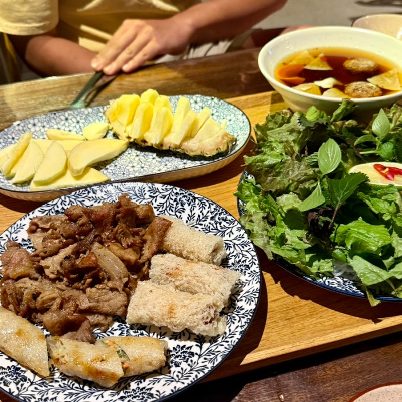 [부산 다대포 맛집] 분위기 좋은 베트남 음식점 분차한 + 애견 동반