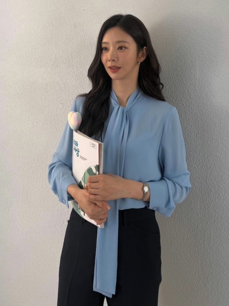 주먹만한 얼굴로 남다른 비율 뽐내는 배우, 이주빈