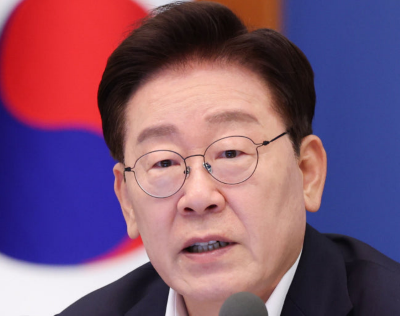 이재명 대통령 지지율 급락, 한동훈 1위...2026 대한민국 신뢰도 조사에서 나타난 뜻밖의 변화
