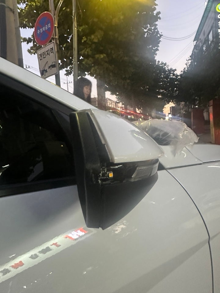 아반떼 CN7 사이드미러수리 / 사이드미러 전체 교체 절대 하지마세요! 깨진 시그널·하우징만....