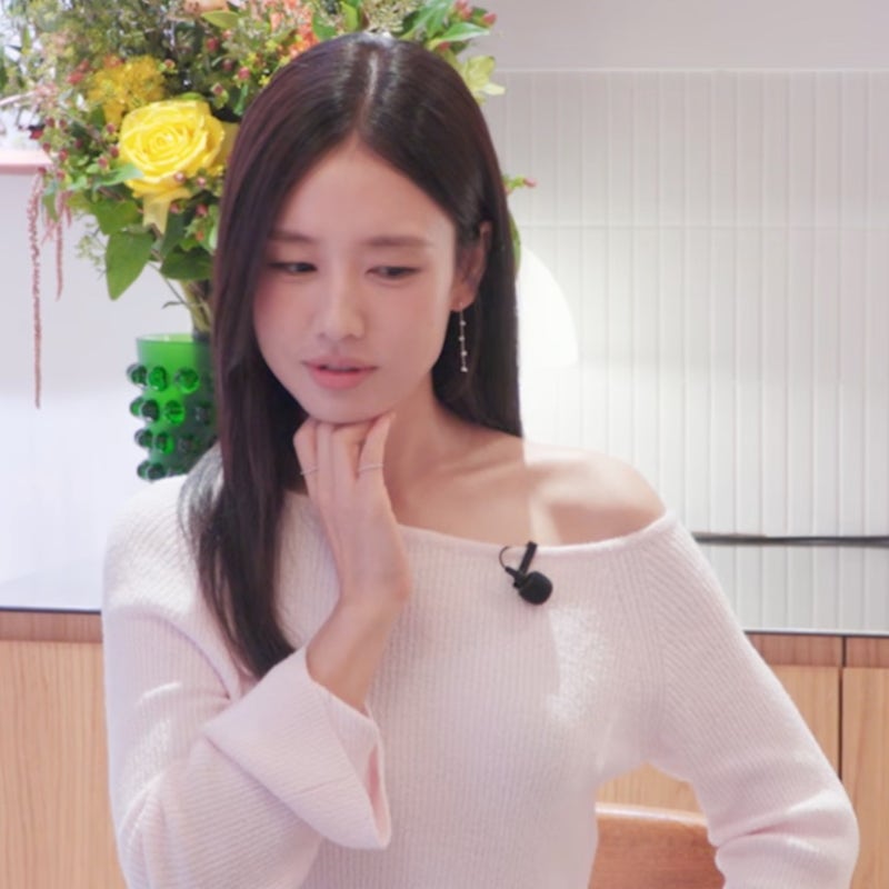 "저거 어디 거예요"…안은진 6만원대 니트에 다들 이렇게 반응했다