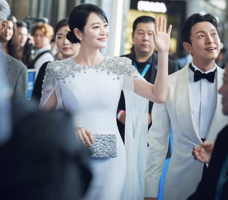 김혜수 나이 50대 맞아? 10대 데뷔사진부터 40년 변천사
