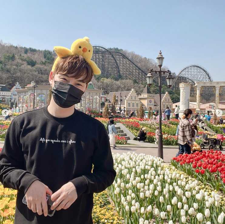 [박서진 데뷔스토리 2편] 시장 바닥에서 노래하던 무명 가수, 4년의 눈물겨운 기다림