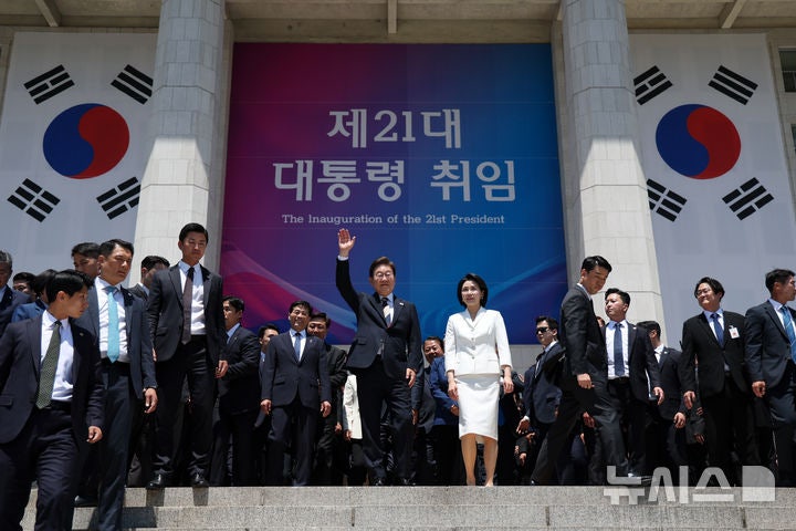 10시였던 이재명 기자회견, 30분 늦어진 진짜 이유?!