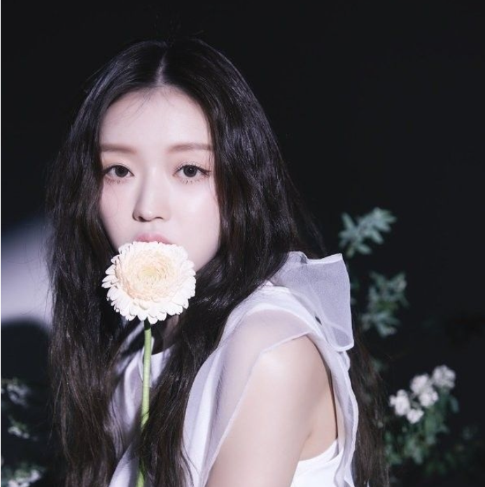 “165cm인 줄 알았는데…” 오마이걸 유아 키 159.2cm, 사진과 실제가 달라 보이는 이유