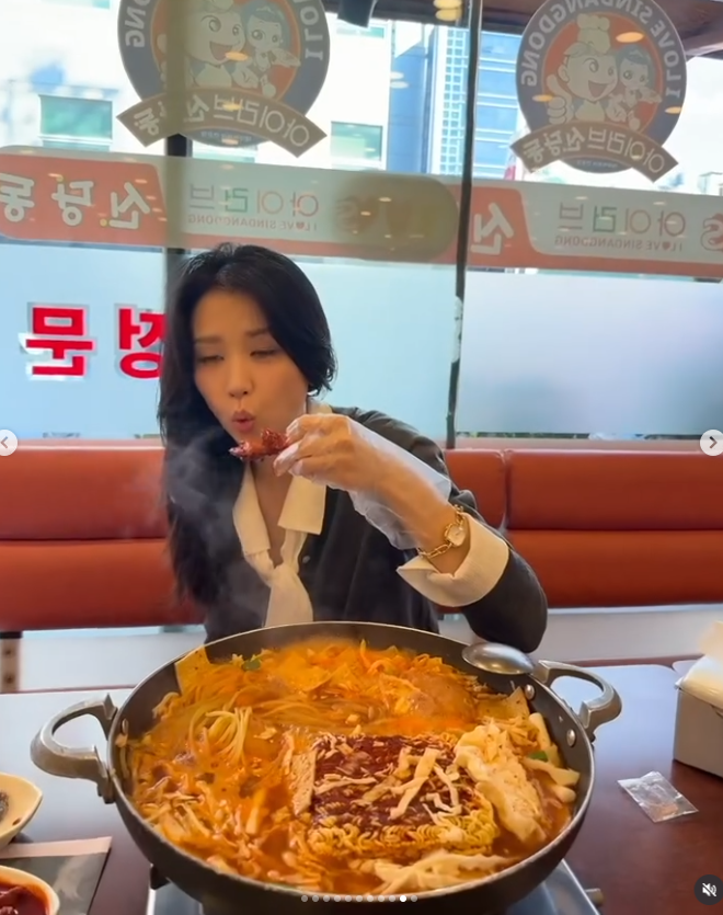 “5천만원 시계 차면서 블라우스는 16만원?” 박하선 사복 가격 알고 더 놀랐다