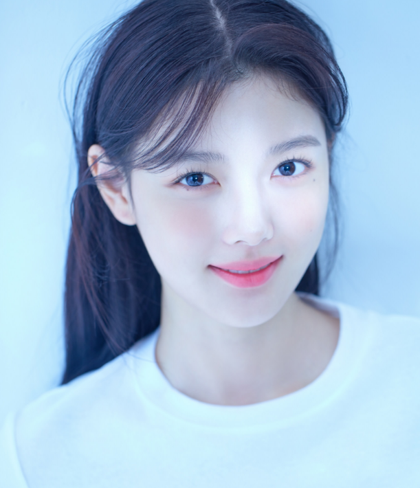 구르미 10년 만에 다시 모인 김유정 4살 광고 모델에서 100일의 거짓말까지