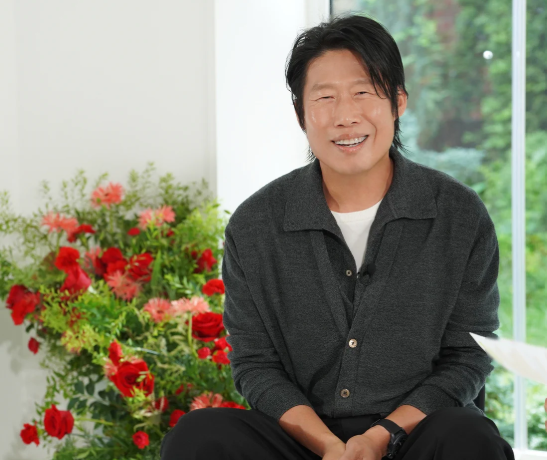 Yoo Hae-jin, the 16 Million-Viewer King's Man: Why Are He and Kim Hye-soo Still Mentioned Together 15 Years After Their Breakup? On You Quiz on the Block