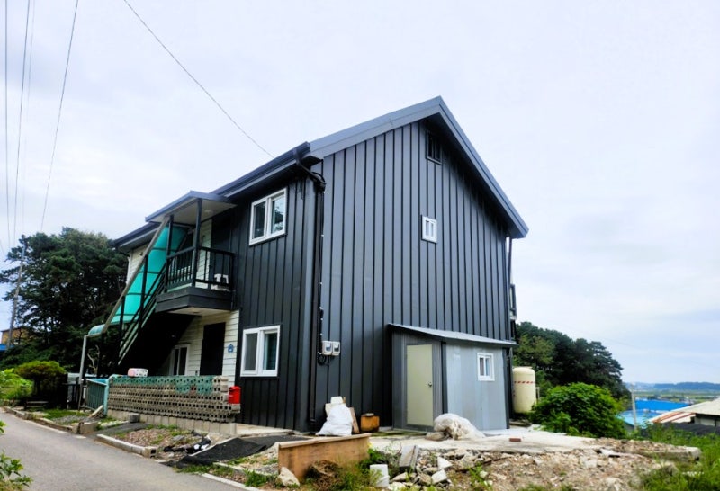 [파주 주택 월세] 탄현면 갈현리 2층 단독 전체(전용 25.6평·방3/거실) 3000/60: 독립 전용계단·....