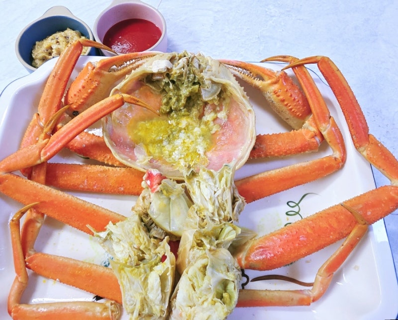자숙대게 맛있게 먹는법. 끓는물에 대게 데우는법