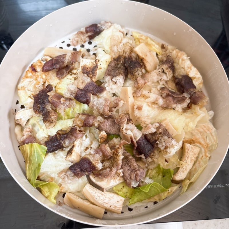 전자레인지 초간단 우삼겹 야채찜, 맛도리 소스 레시피★
