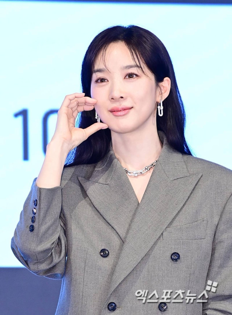 이청아, 교통사고 후유증으로 차기작 하차 논의…액션 촬영 무리 판단