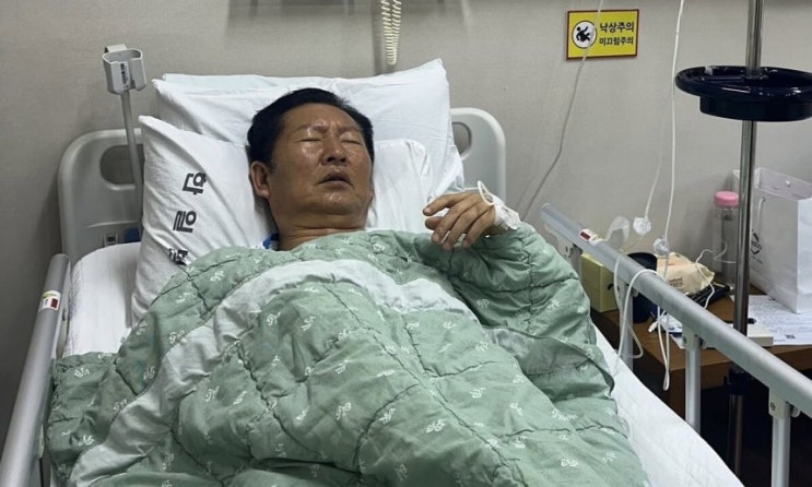 <b>정청래</b> 3일째 병원 <b>입원</b>…극심한 오한·발열에 “몸이 못 버틴 것 같....