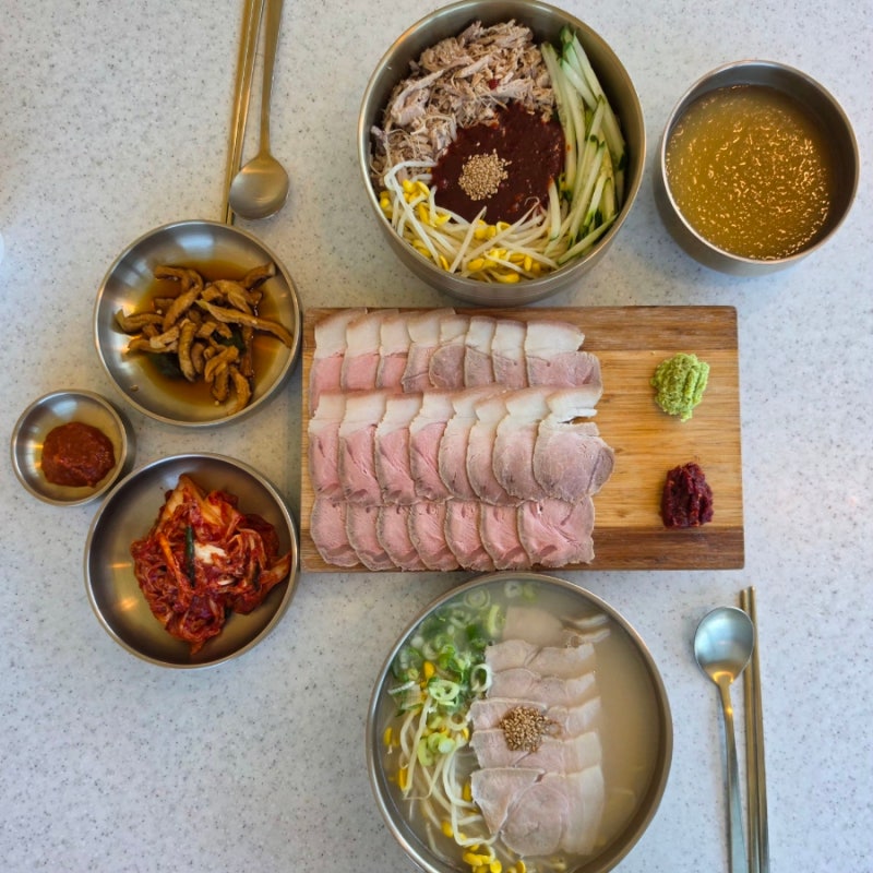 [제주] 오션뷰 아점 가능한 애월 현지인 맛집 한담국수 곽지애월점 후기 | 메뉴 추천 사골 고....