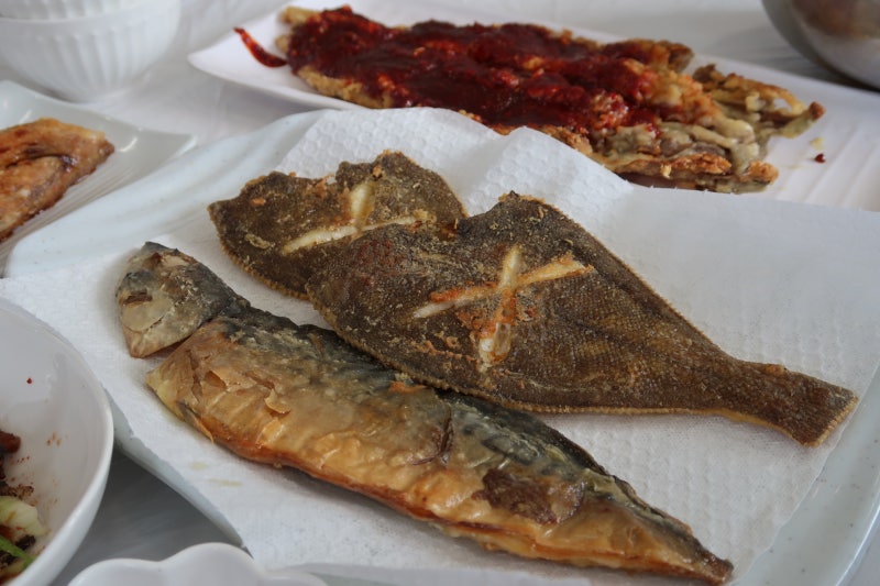 [양양 맛집 내돈내산/아침 식사 맛집] 뚱이네마실 후기 (생선구이 한정식)
