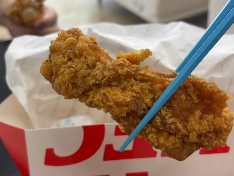 kfc 핫크리스피통다리 순살 + 갓쏘이통다리 순살 솔직후기!! (치킨나이트, 치킨올데이 정보)