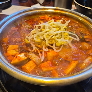 미아사거리맛집 짚신매운갈비찜 미아본점｜10년째 먹는 짚신, 본점은 역시 다르네?!