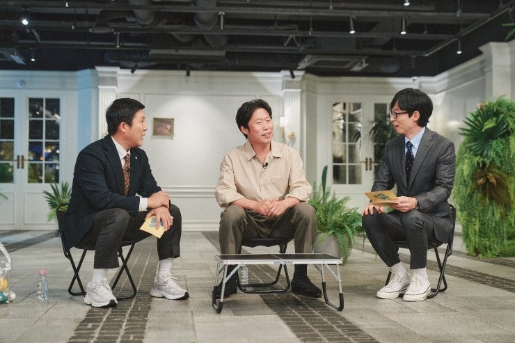 They said 'life expectancy is 20 years'... That young man sitting next to 56-year-old Yoo Hae-jin, 'You Quiz' viewership finally exploded