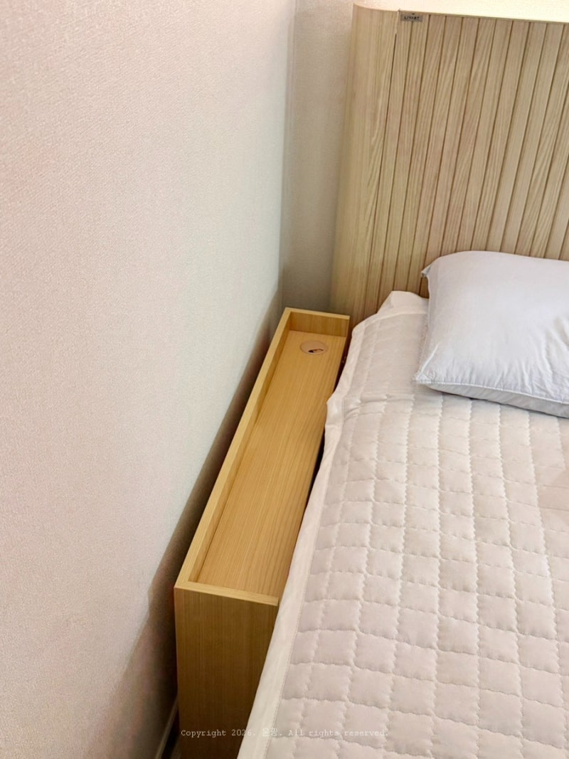 침대 틈새수납장 추천 오늘의집 우드레이 루이 협탁 사이드테이블 실사용후기