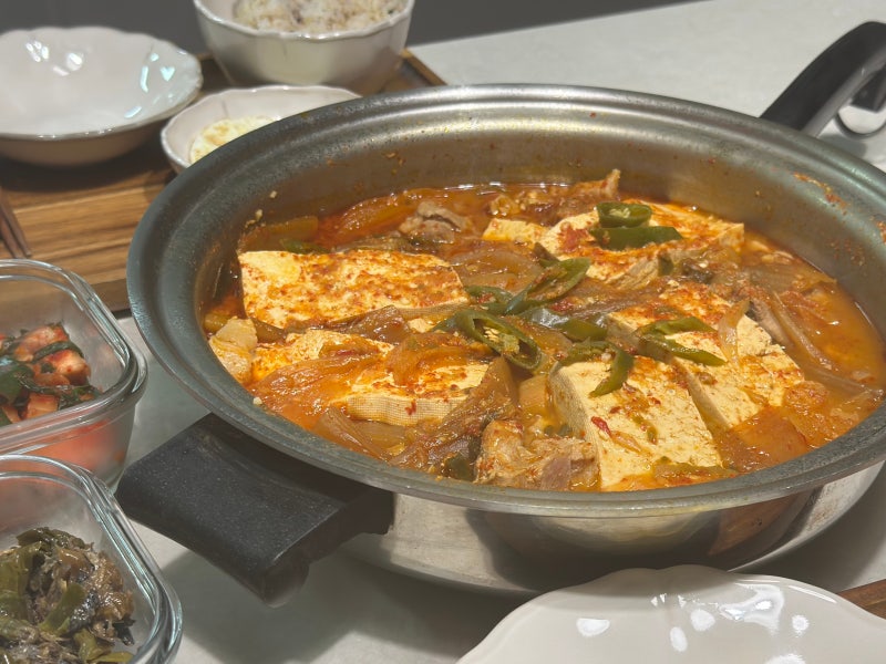집밥 2인 신혼부부 돼지김치찌개 황금레시피 | 백종원 돼지김치찌개 레시피