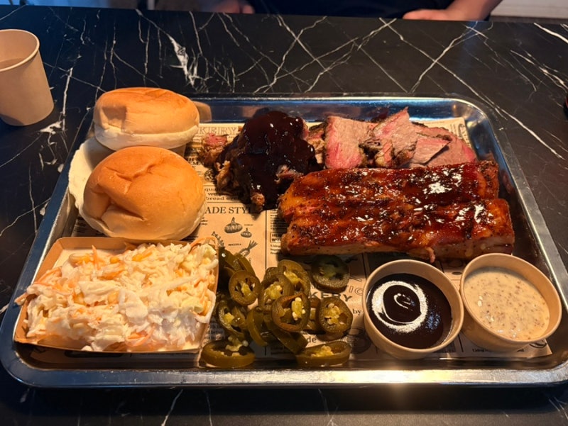 연남동 텍사스 바베큐 맛집 고스트블랙연남｜브리스킷부터 풀드포크, 스페어립에 BBQ라면까....