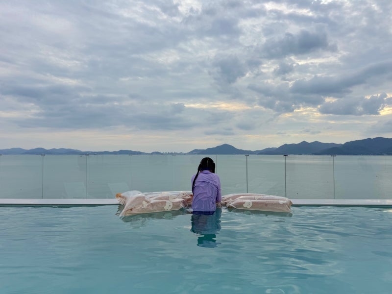 慶南南海ペンション ウェイポイントプールヴィラ 温水プール オーシャンビュー 家族旅行におすすめ