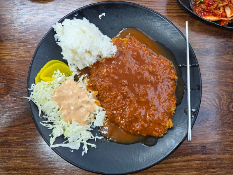 성남 태평동 맛집 성남중앙칼국수 솔직 후기 (왕돈까스, 수제비, 주차, 일요일 웨이팅)