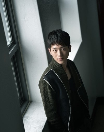 '대상 배우' 서강준, 12년 전 장모뻘 문소리와 금기의 사랑 찍더니 결국…
