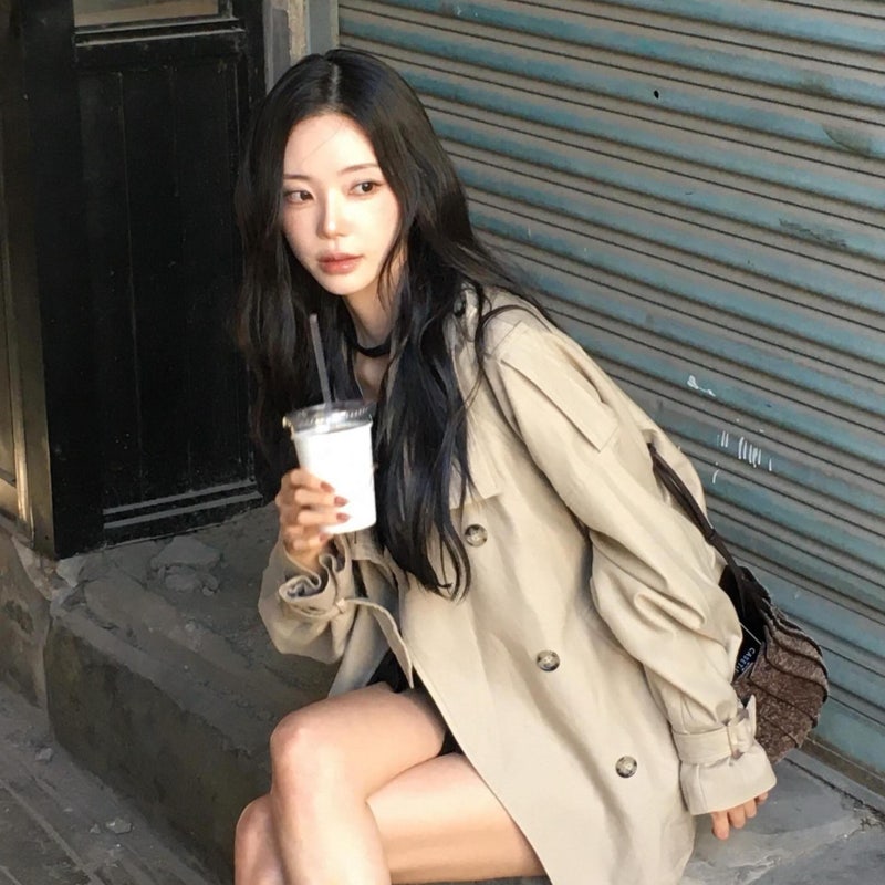 260917 솔로지옥3 윤하정 인스타그램 패션 정보 | 베이지 트렌치 재킷 & 에스닉 스카프 탑
