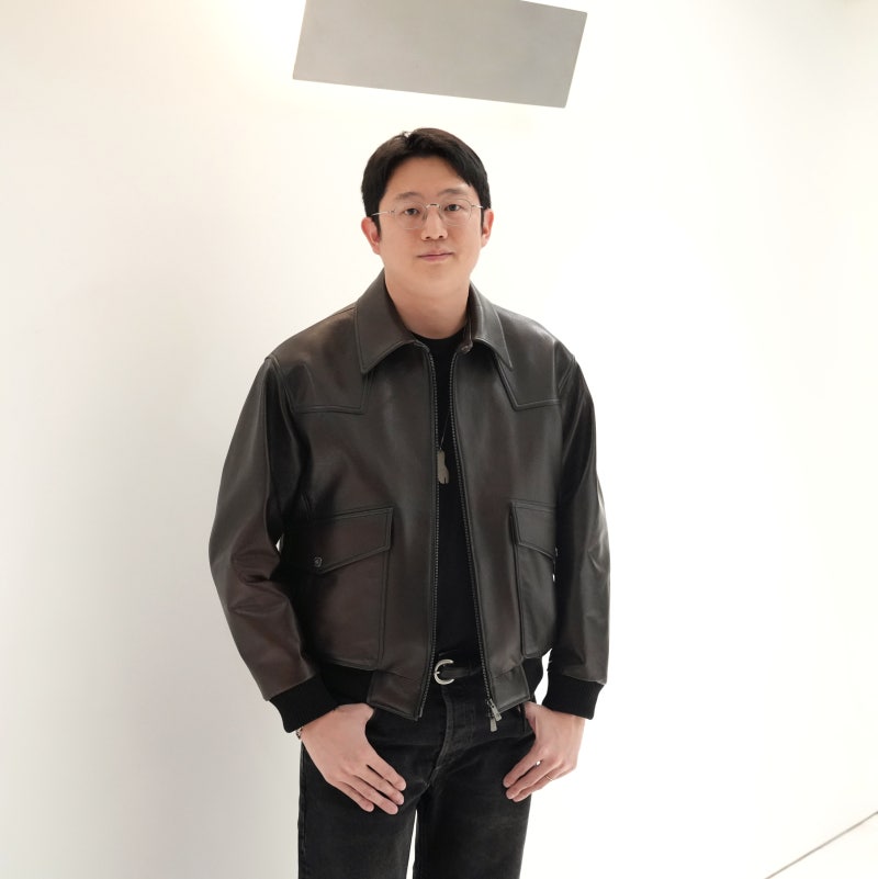 이번 가을 남자 가죽자켓, 언지미크 26FW 프리뷰에서 본 레더자켓 코디 트렌드