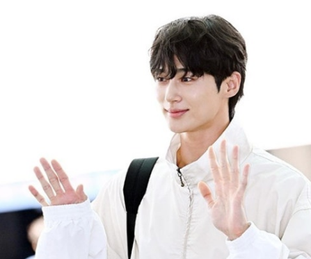 변우석 프로필 총정리 본명 나이 고향 학력 가족 혈액형 MBTI까지