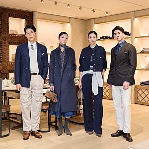 브루넬로 쿠치넬리 26 FW 컬렉션으로 완성하는 가을 스타일, 청담 플래그십 스토어 매장 남자 ....