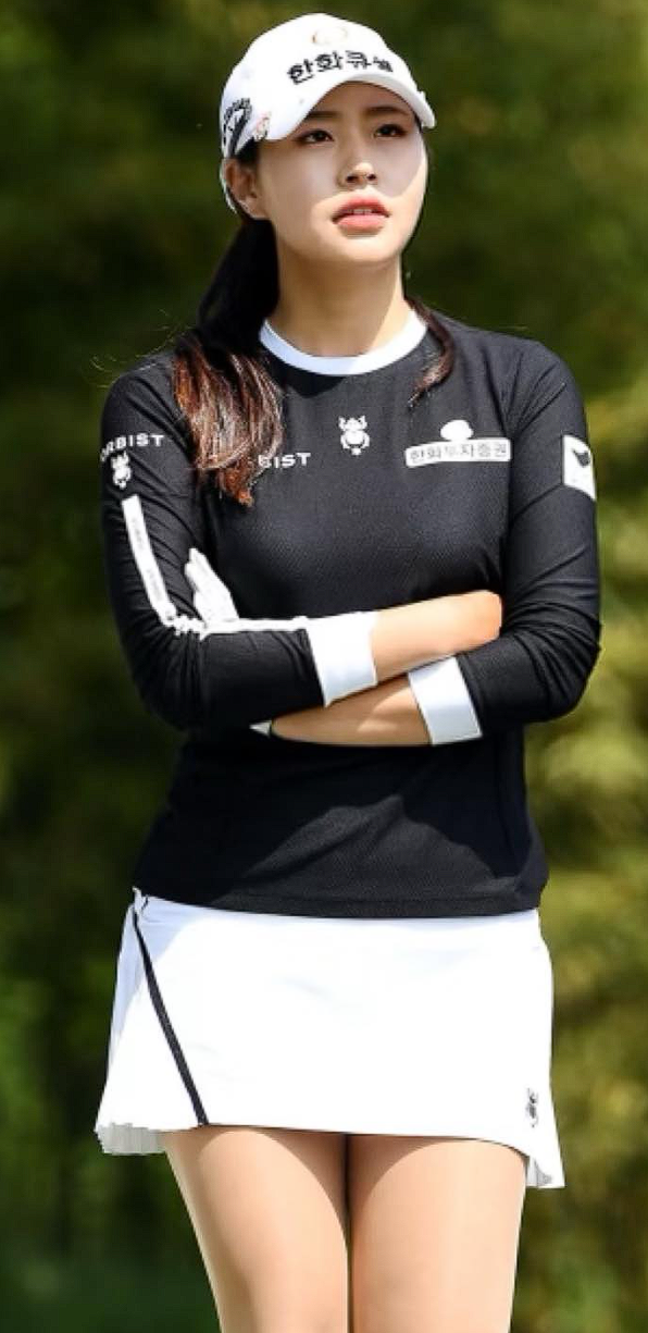 3연속 보기 뒤 홀인원이라니, 성유진 프로 KLPGA 통산 4승과 공동 선두