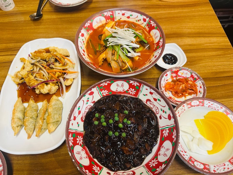 24시간동안 맛있는 중국 요리를 즐길 수 있는 정발산역맛집 - 천둥 중화요리
