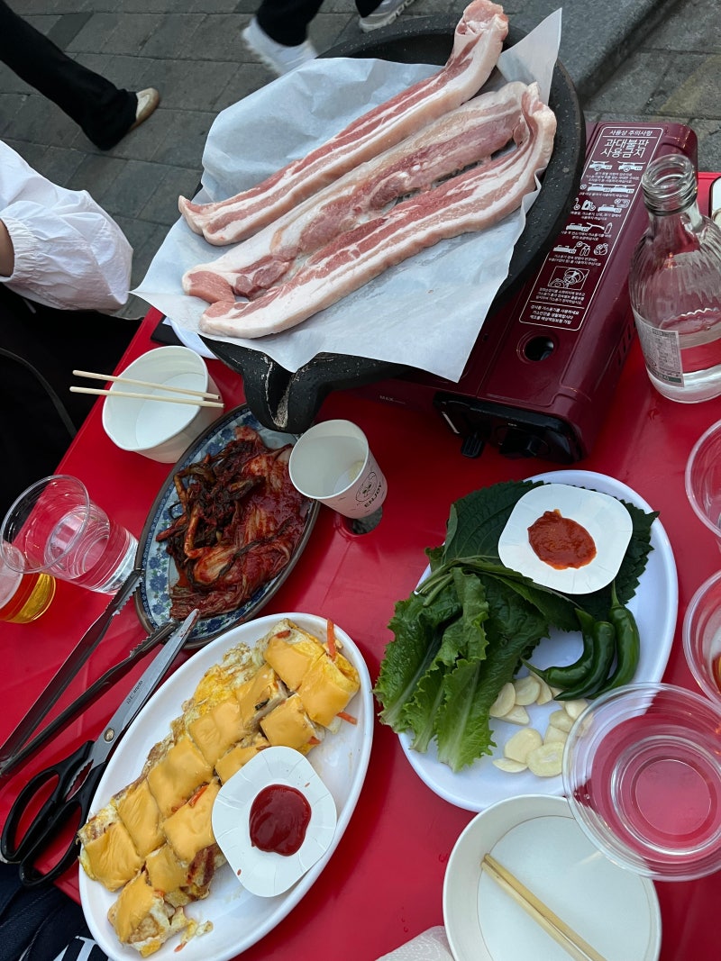 [을지로/맛집] 진영이네 / 세운상가 야장 삼겹살 맛집 / 웨이팅 화장실 정보