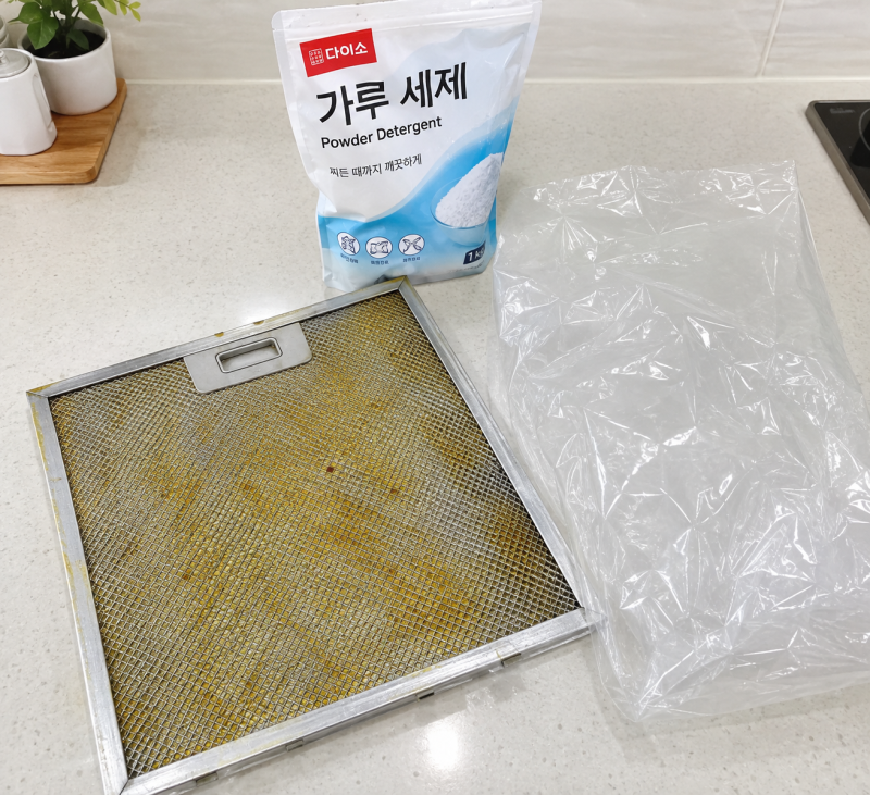 주방 후드 기름때 원샷 원킬! 다이소 가성비 청소 꿀팁