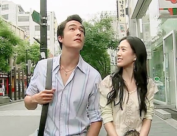 “요즘 옷인 줄 알았는데 2005년”…정려원 패션 다시 보니
