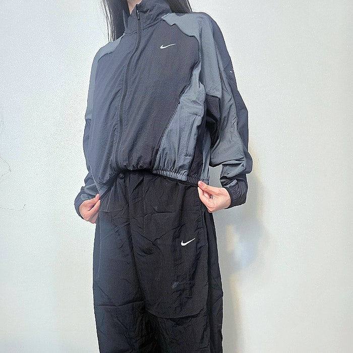 나이키 바람막이 가벼워 러닝용으로 제격