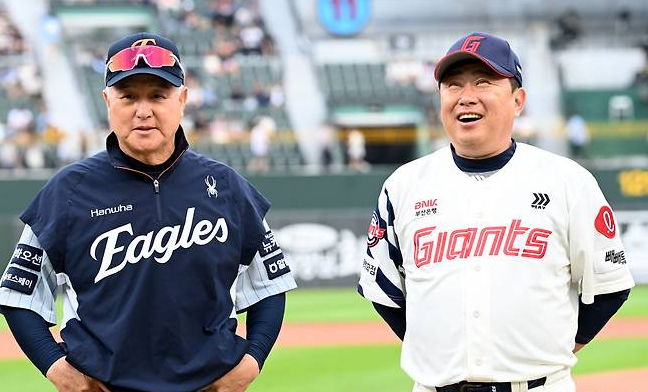 "성적만 볼 게 아니라 과정을 봐야죠"한화,롯데 두 감독의 재계약설, 야구계 시선이 쏠리네요
