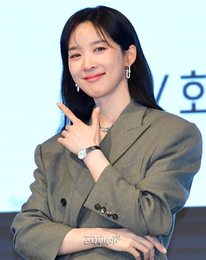 이청아 교통사고 허리 부상 충격…드라마 '고분고분한 킬러' 하차, 액션 촬영 끝내 불발