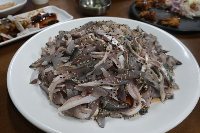 [대구 평리동] 제철 전어회, 전어구이 맛집 - 전어회활어전문점