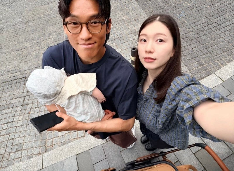 김진경 김승규 딸 100일 기념 첫 가족 호캉스 공개, 30년 연애 금지 협상까지