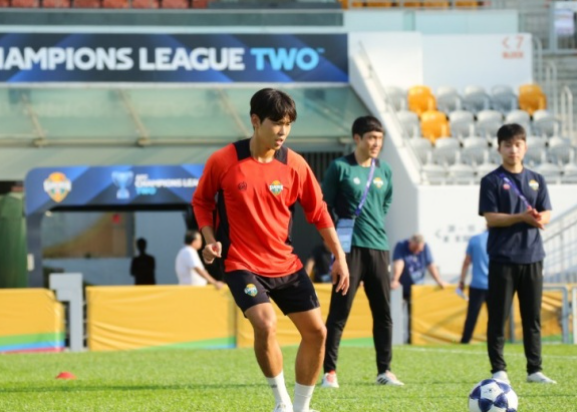10명 키치 못 뚫은 강원ACL2 첫판 아쉬운 0-0 무승부