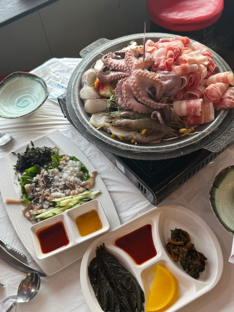 여수 낭만포차거리 맛집, 해물삼합 앞에서 다들 젓가락 멈췄어요