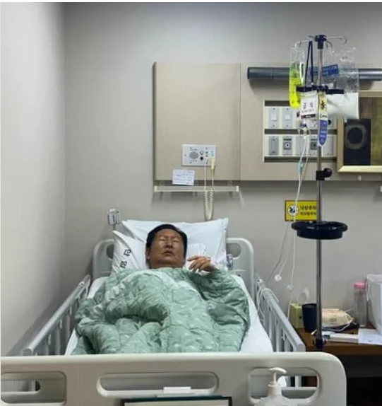 끝내 쓰러진 정청래, 긴급 입원 치료 중…16일부터 물 한 모금 못 마셔