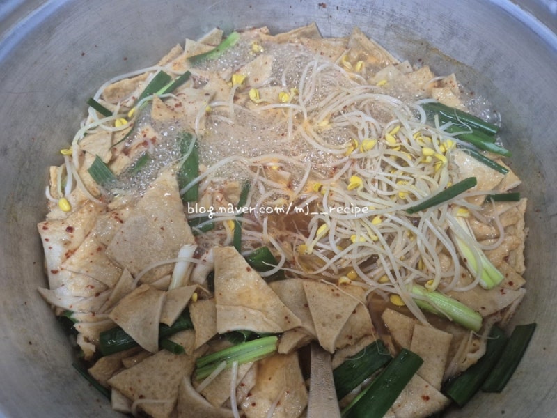 콩나물 어묵탕 끓이는법｜멸치육수로 시원한 오뎅탕 레시피