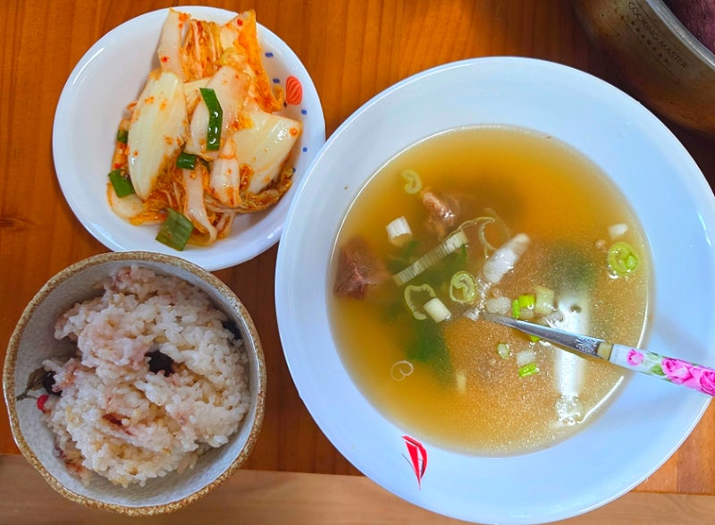 실온보관 갈비탕, 임성근 뼈없는갈비탕 1kg 12팩 구입했어요. 간편하게 대파 넣고 끓여서 배....